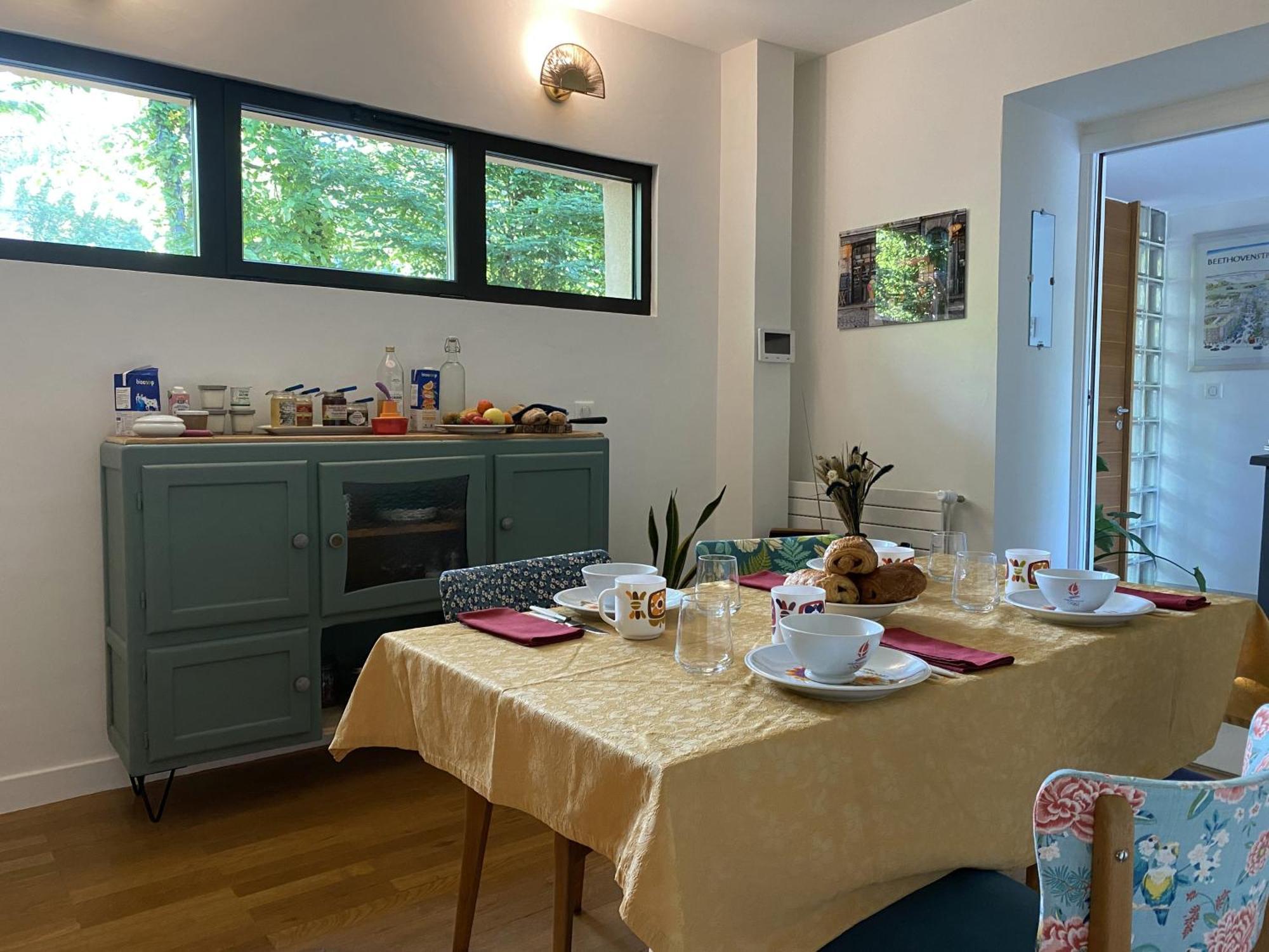 Les Cabanons Bed & Breakfast Dardilly Exterior foto